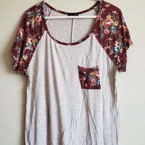 ♕ 2/$10 URBAN EPISODE Flower Short Sleeve Top